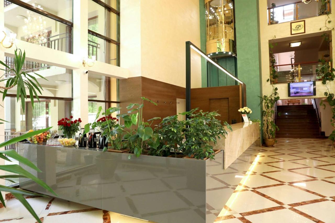Best Western Plus Paradise Hotel דיליג'אן מראה חיצוני תמונה