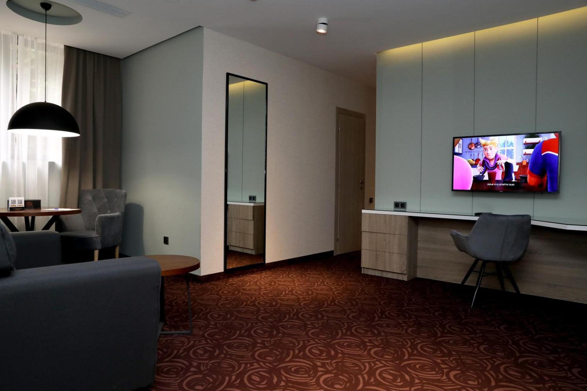 Best Western Plus Paradise Hotel דיליג'אן מראה חיצוני תמונה